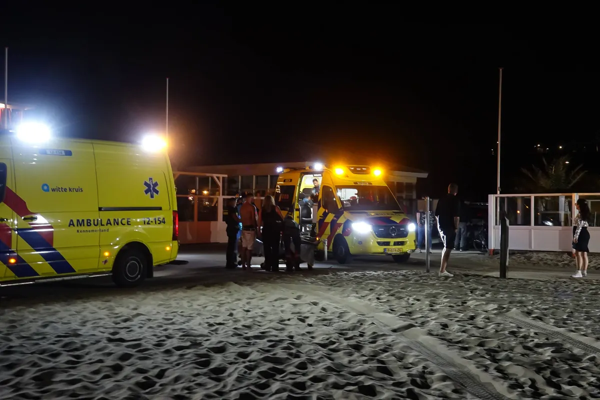 Persoon gewond bij steekpartij op strand Wijk aan Zee