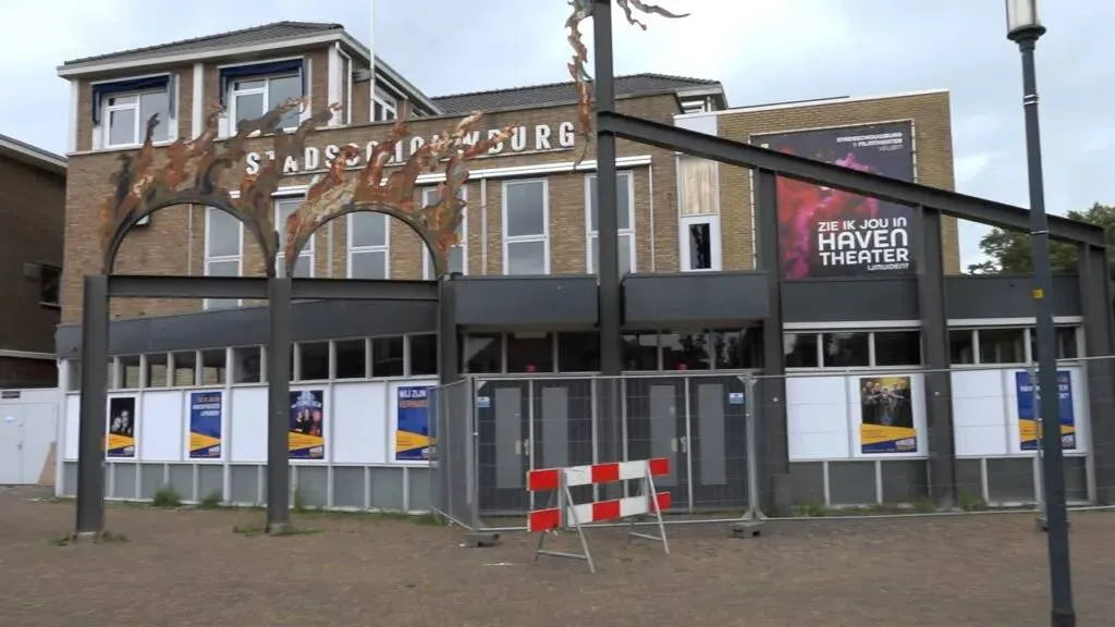 Renovatie Stadsschouwburg Velsen loopt vertraging op door natuurvergunning