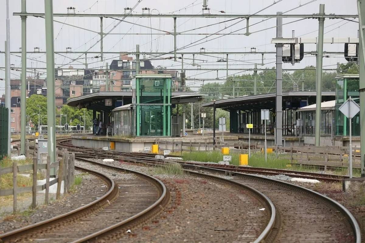 Geen treinen tussen Uitgeest en Santpoort-Noord door werkzaamheden stationsgebied Beverwijk