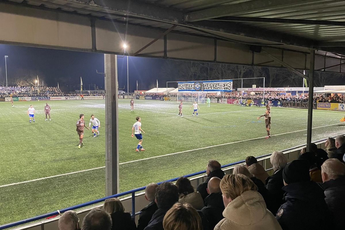 Degelijk Telstar bekert verder ten kost van Hoek