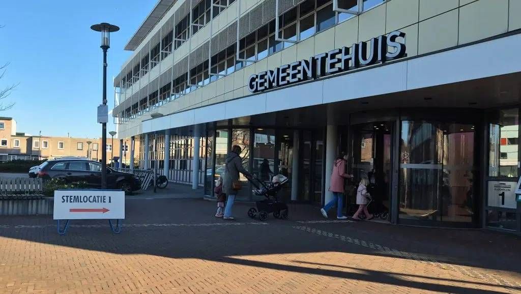 Forum voor Democratie grootste in Velsen, D66 tweede; opkomst ruim 52 procent