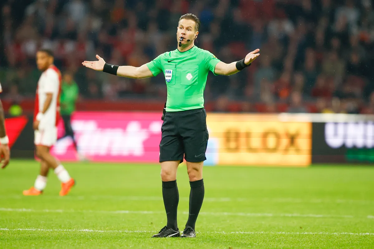 Rondom Ajax: Ajax kent scheidsrechter voor slotstuk van Eredivisie-seizoen