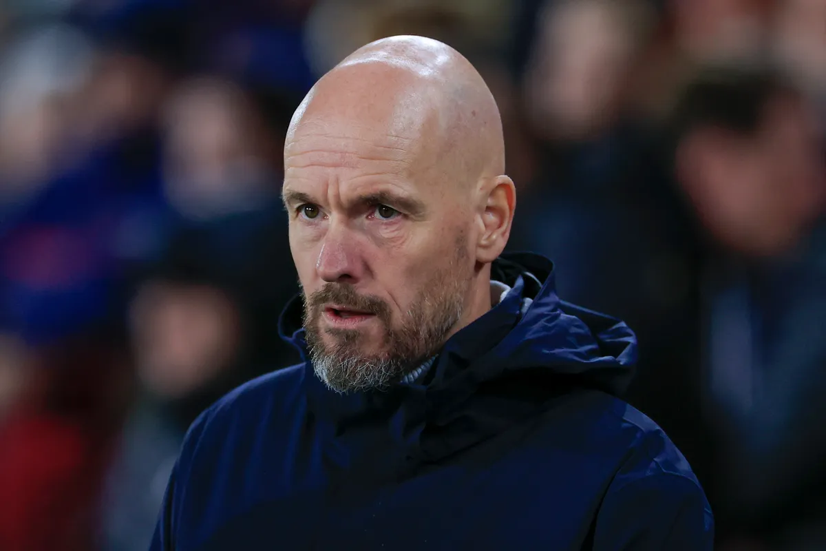 Van der Gijp raadt Ten Hag af om trainer Ajax te worden: 'Als je hem voor die groep zet, wordt hij vierde'