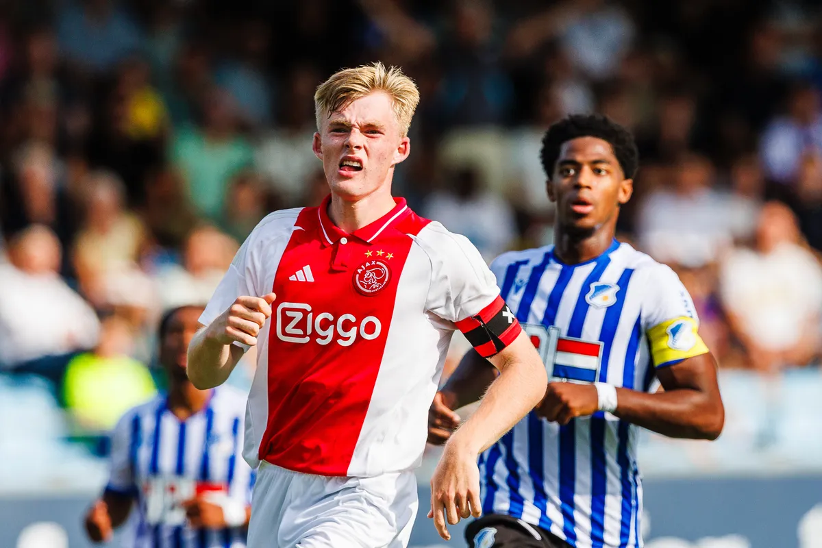 Verschuren droomt van debuut in Ajax 1: 'Voor mij zou dat het seizoen persoonlijk wel afmaken.'