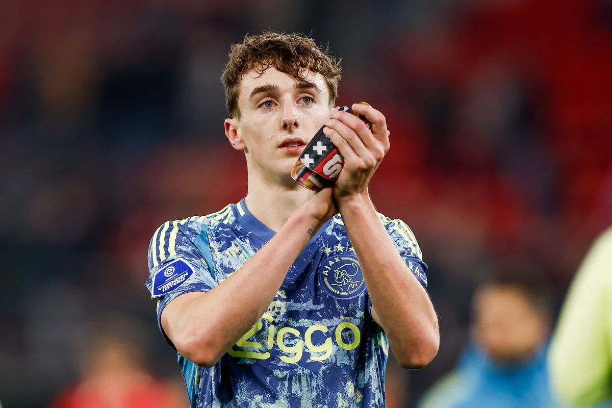 Baas bespreekt speelstijl Ajax: 'Heeft dus niet zozeer te maken met minder initiatief nemen'