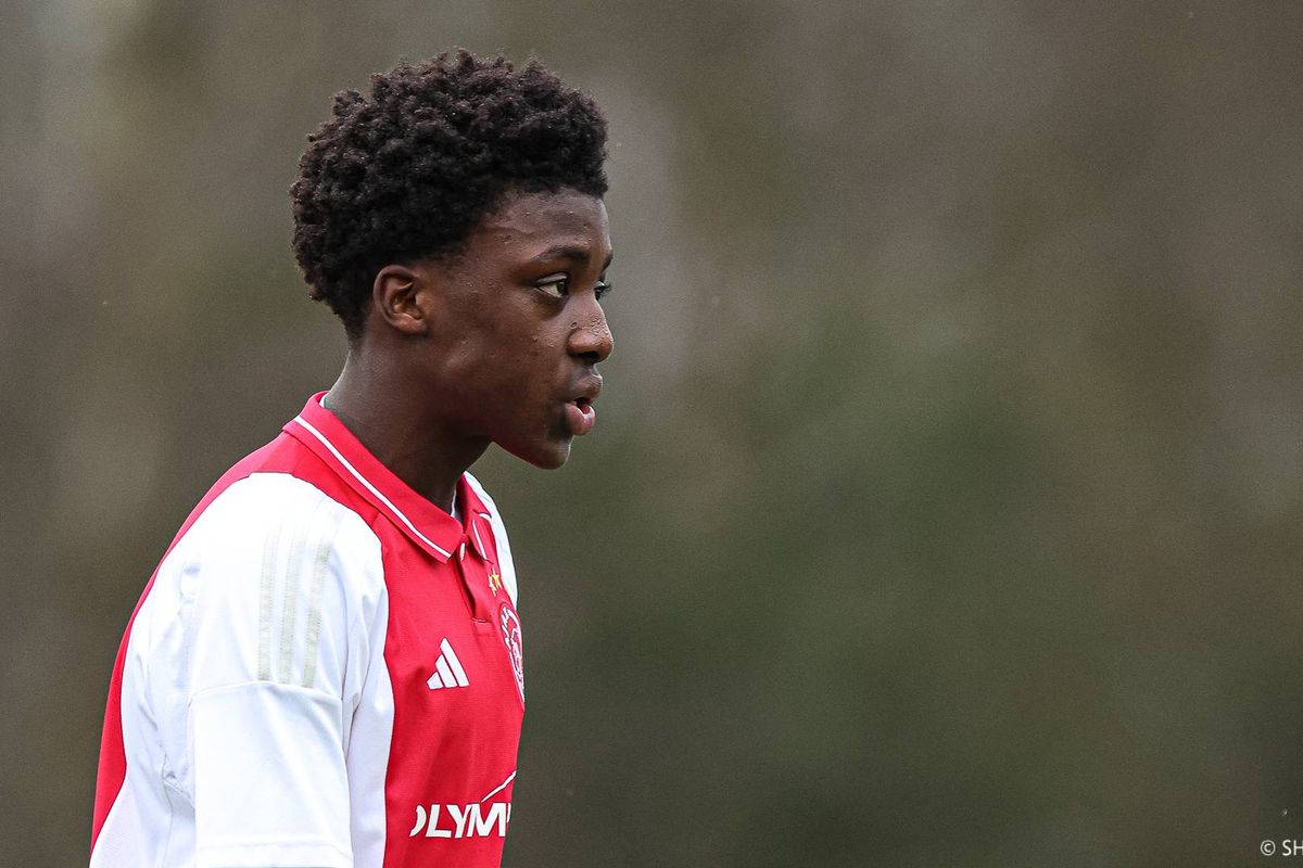 Oranje O16 met zeven Ajacieden tweemaal onderuit tegen leeftijdsgenoten van Engeland