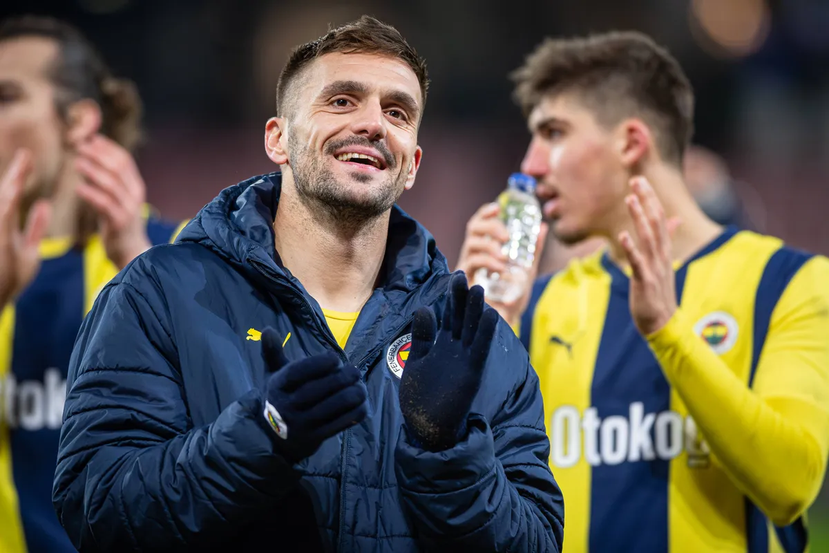 'Ajax wil Blind en Tadic graag halen, maar eerst moet grote schoonmaak worden gehouden'