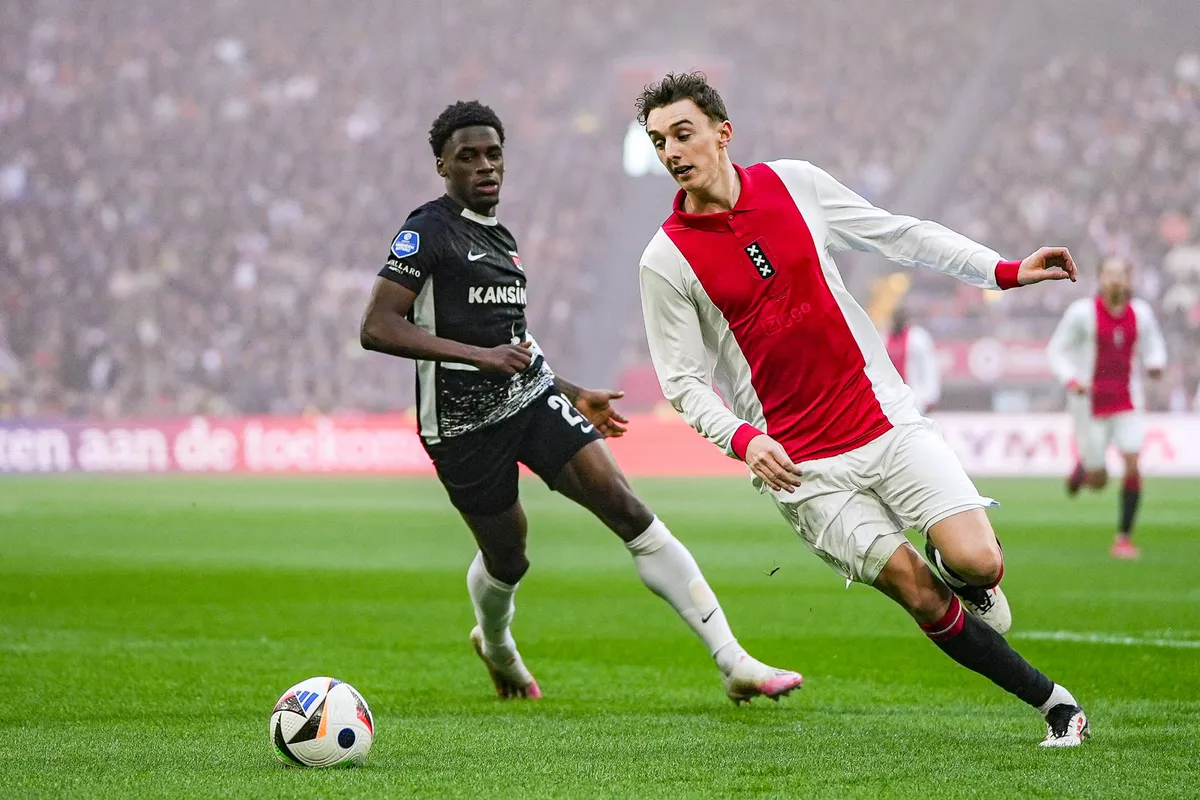 Baas blijft bescheiden na doorbraak bij Ajax: 'Er zit nog genoeg rek in'