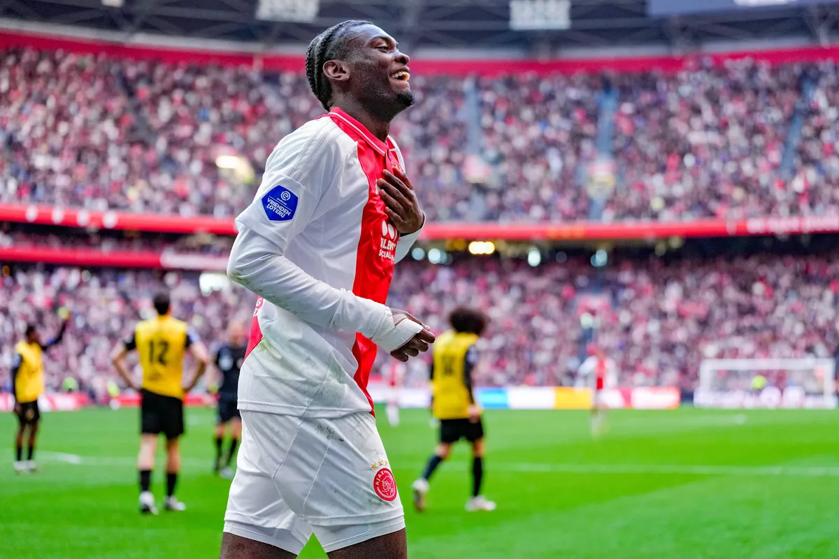 Rondom Ajax: Wie maakt de mooiste goal van de maand april?