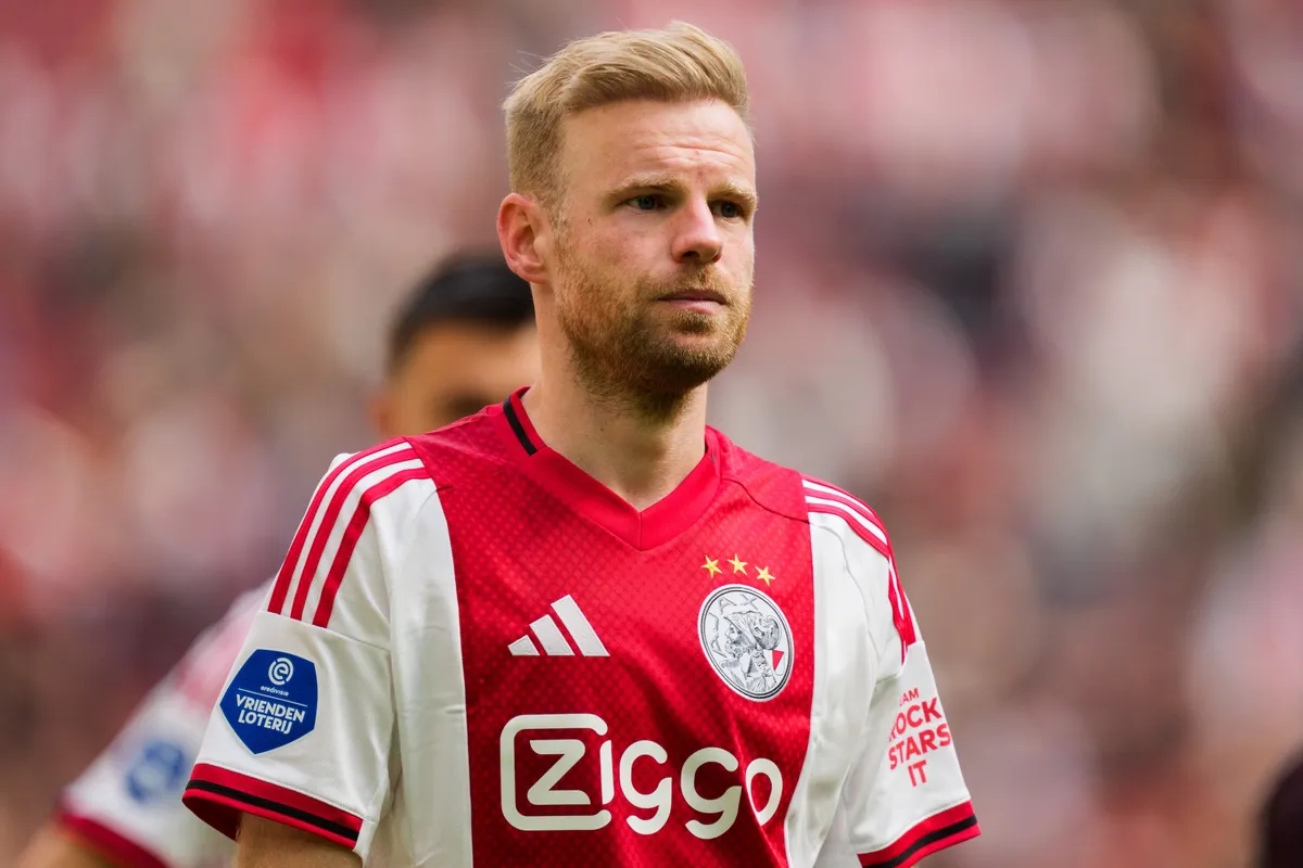 'Ajax en Klaassen mondeling akkoord over nieuwe verbintenis; ook Pasveer kan bijtekenen'