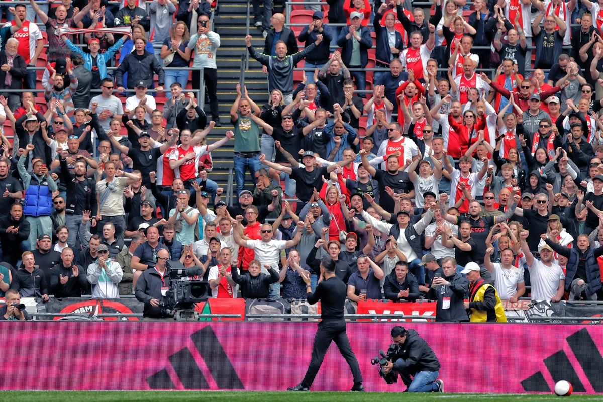 Verweij ziet slimme zet Farioli: 'Anders hadden fans gezien dat het een ordinaire clubhopper is'