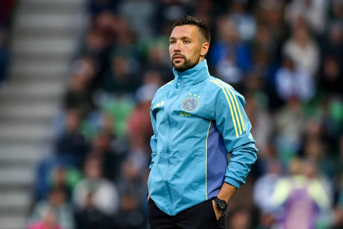 'Farioli kiest voor vier andere namen in basisopstelling Ajax, onder meer Weghorst start'
