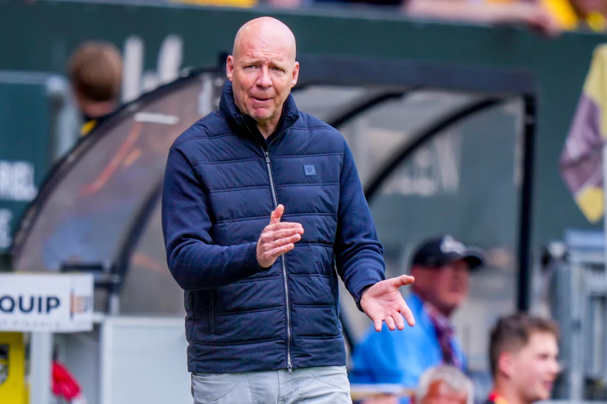 PEC Zwolle en Hamstra vinden nieuwe trainer en schuiven assistent-trainer door