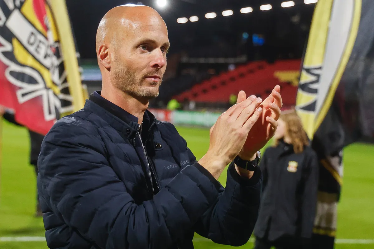 Speelstijl Simonis geanalyseerd: 'Kenmerken waarop Farioli wordt bekritiseerd'