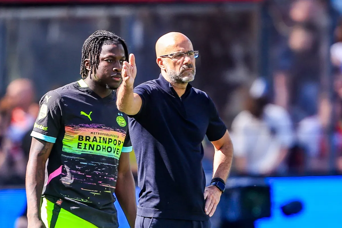 Bosz gaat vol voor titel met PSV: 'Eerste plaats is in zicht met een punt achterstand'