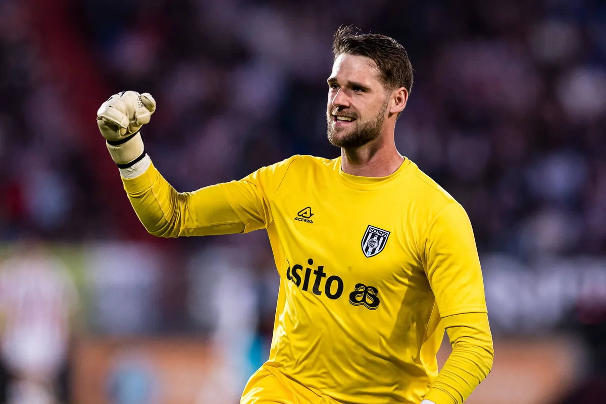 Heracles Almelo pakt belangrijke punten in strijd om play-offs, Willem II kent pijnlijke avond