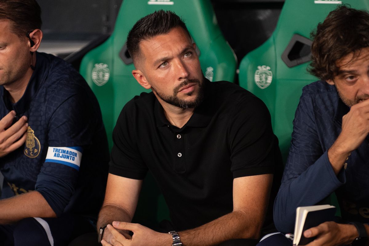 Farioli legt uit waarom hij niet naar Chelsea vertrekt: 'Zie je terug aan ervaring bij Ajax'