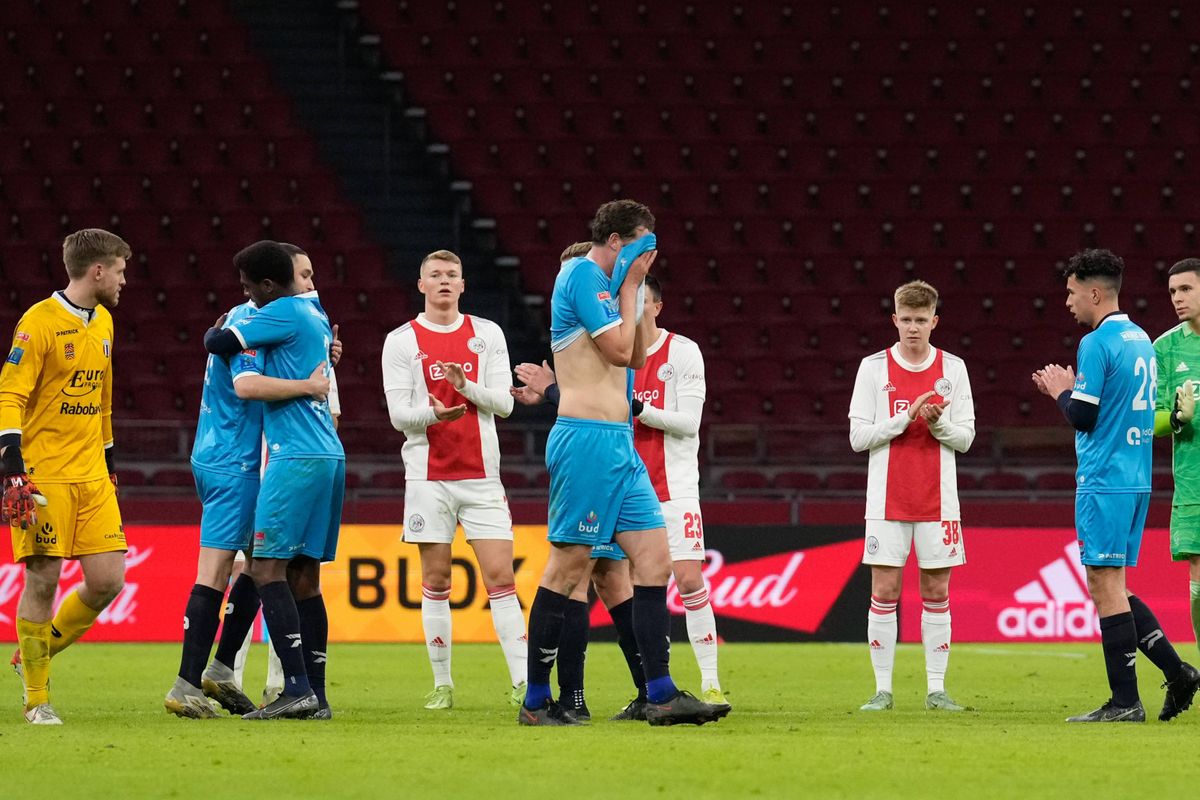 Van kanker genezen Excelsior Maassluis-speler Plank: 'Prachtig dat Ajax meedeed'