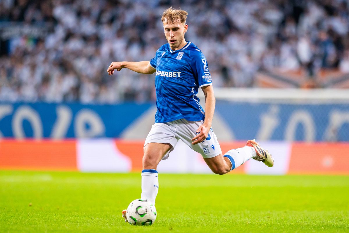 Geruchtenmolen: 'Ajax probeerde afgelopen zomer tevergeefs om Lech Poznan-verdediger vast te leggen'