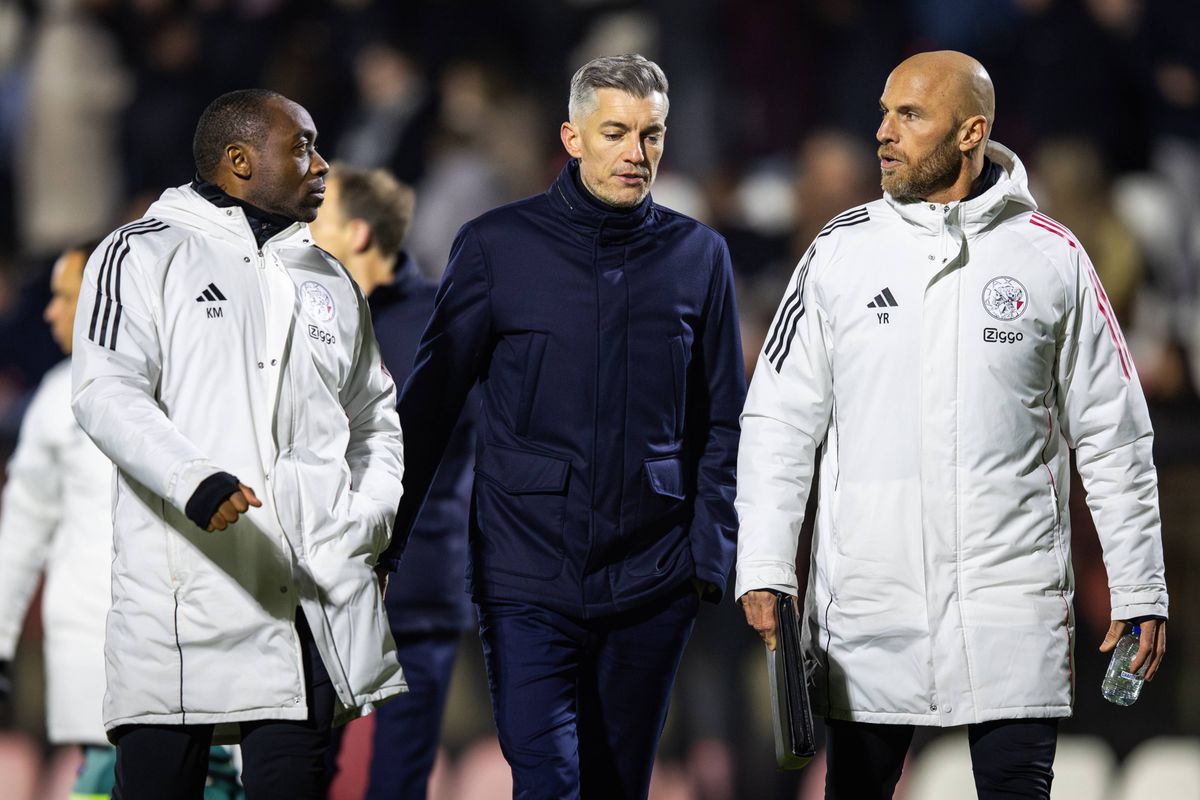Ajax voegt jeugdtrainer Verhage toe aan technische staf Jong Ajax