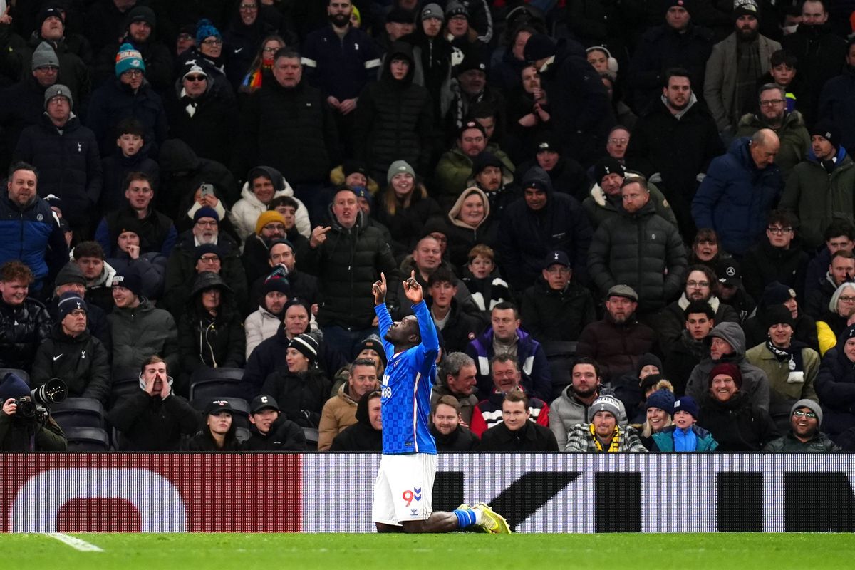 Brobbey dolblij na belangrijk doelpunt voor Sunderland: 'Soms niet nadenken en gewoon schieten'