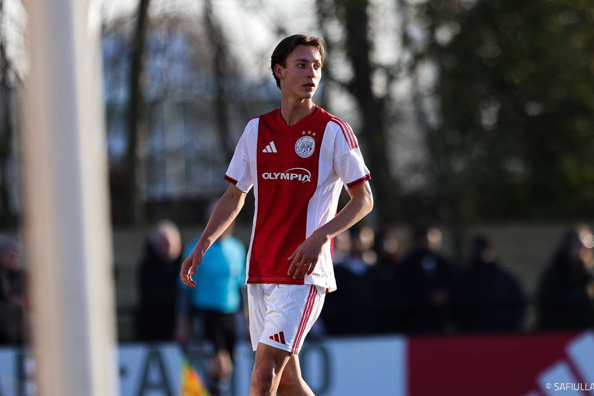 LIVE 12.30 uur | FC Utrecht O17 - Ajax O17 (0-1)