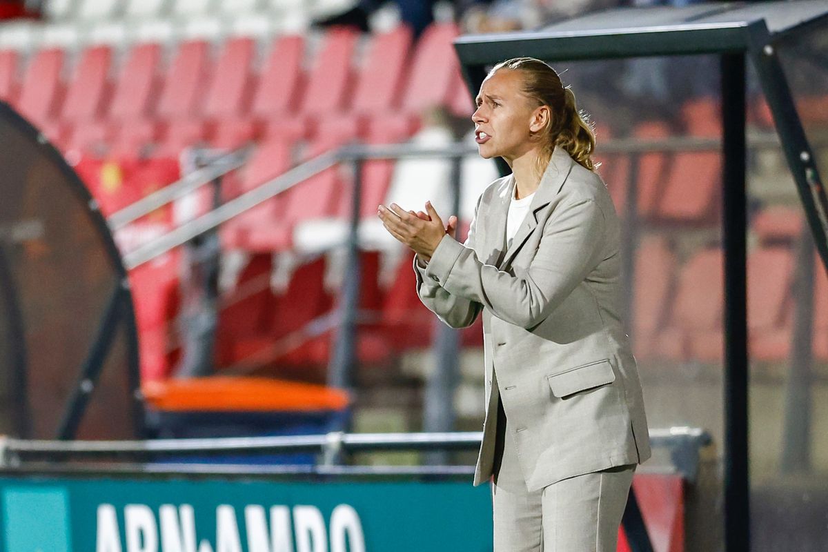 Ajax Vrouwen verliest week na achtklapper van WFC Aktobe, maar plaatst zich voor Europa Cup