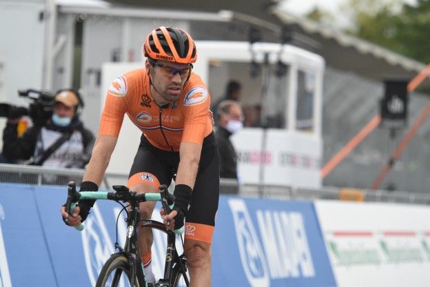 Wuyts zag Dumoulin 'spartelen', Van Baarle verbaasd over aanval