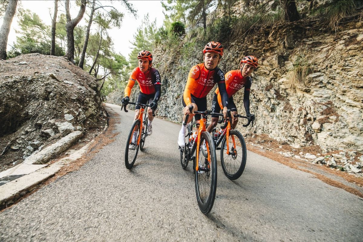 Team ineos cycling helmet outlet