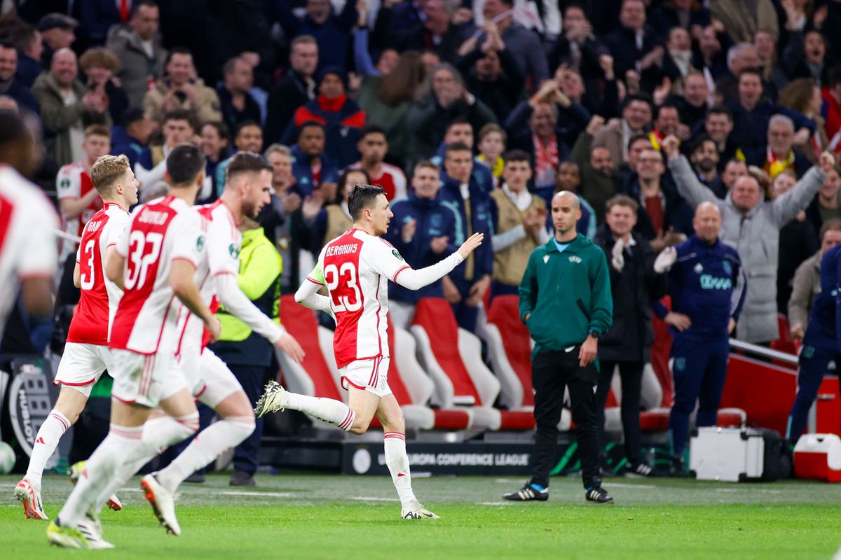 Waar kan je Ajax tegen FK Vojvodina live kijken?