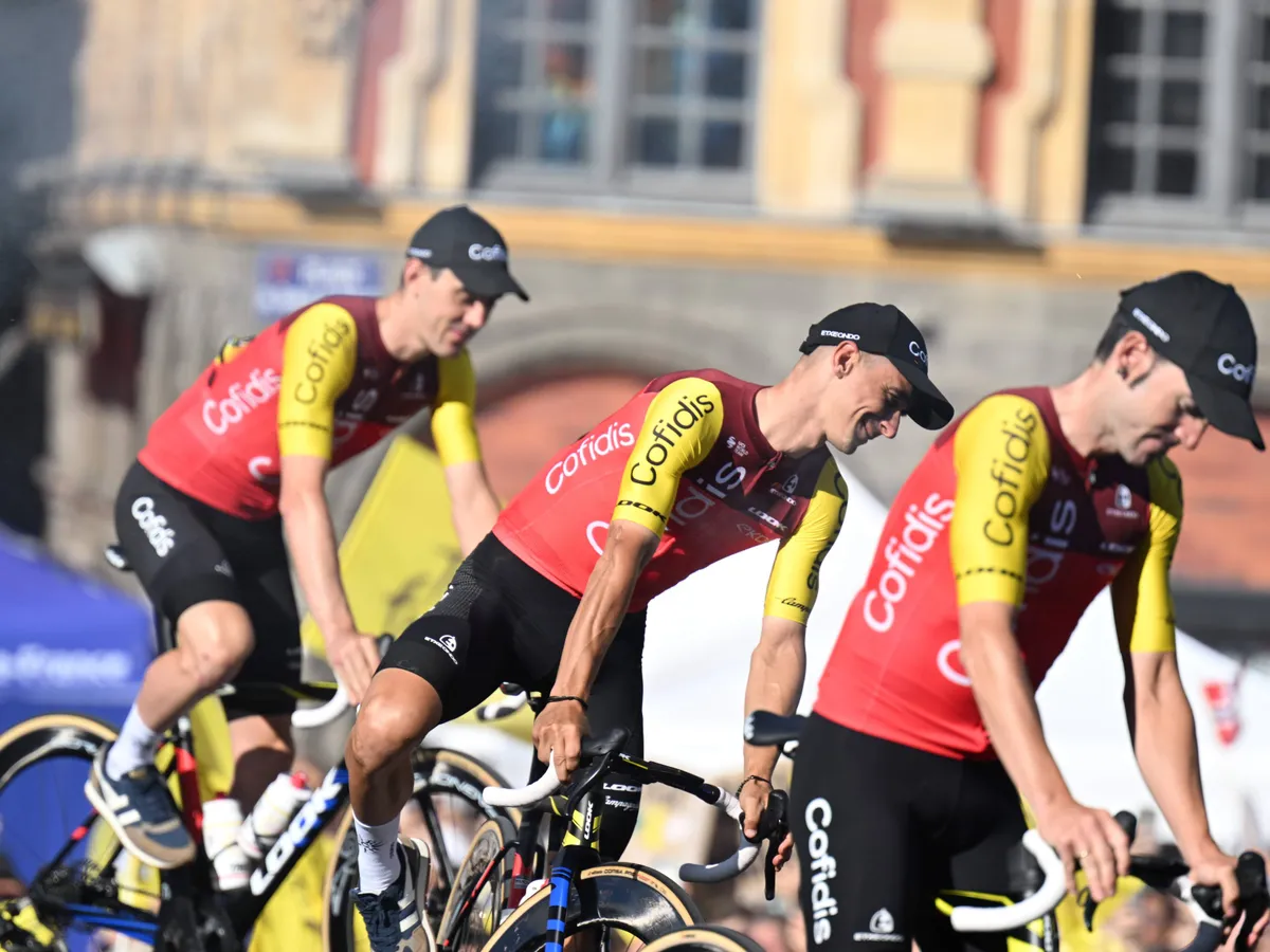 2 tours de cou buff cofidis du TOUR DE FRANCE 2025