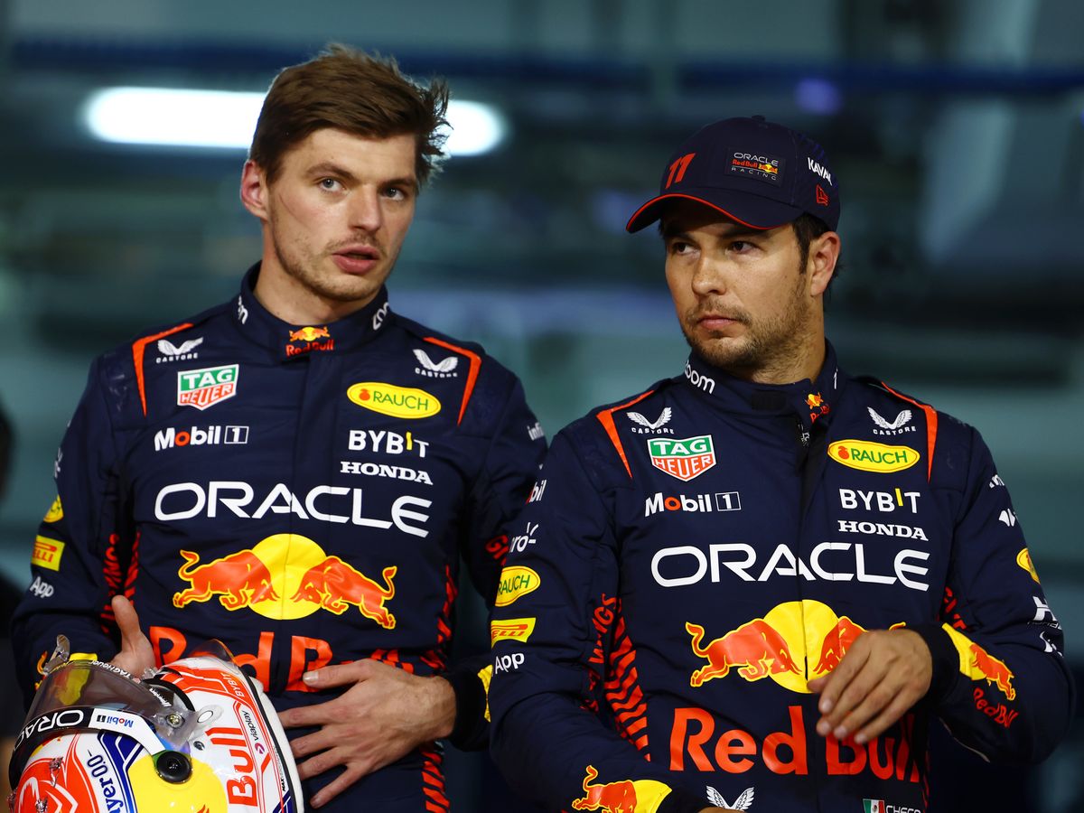 fout Tijdens ~ Kracht Sergio Pérez woedend na actie Max Verstappen: 'Hij heeft het afgepakt!' |  GP33