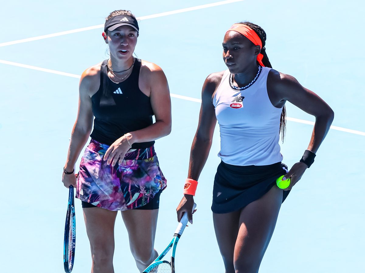 Gauff and Pegula lift their first doubles trophy in 2023