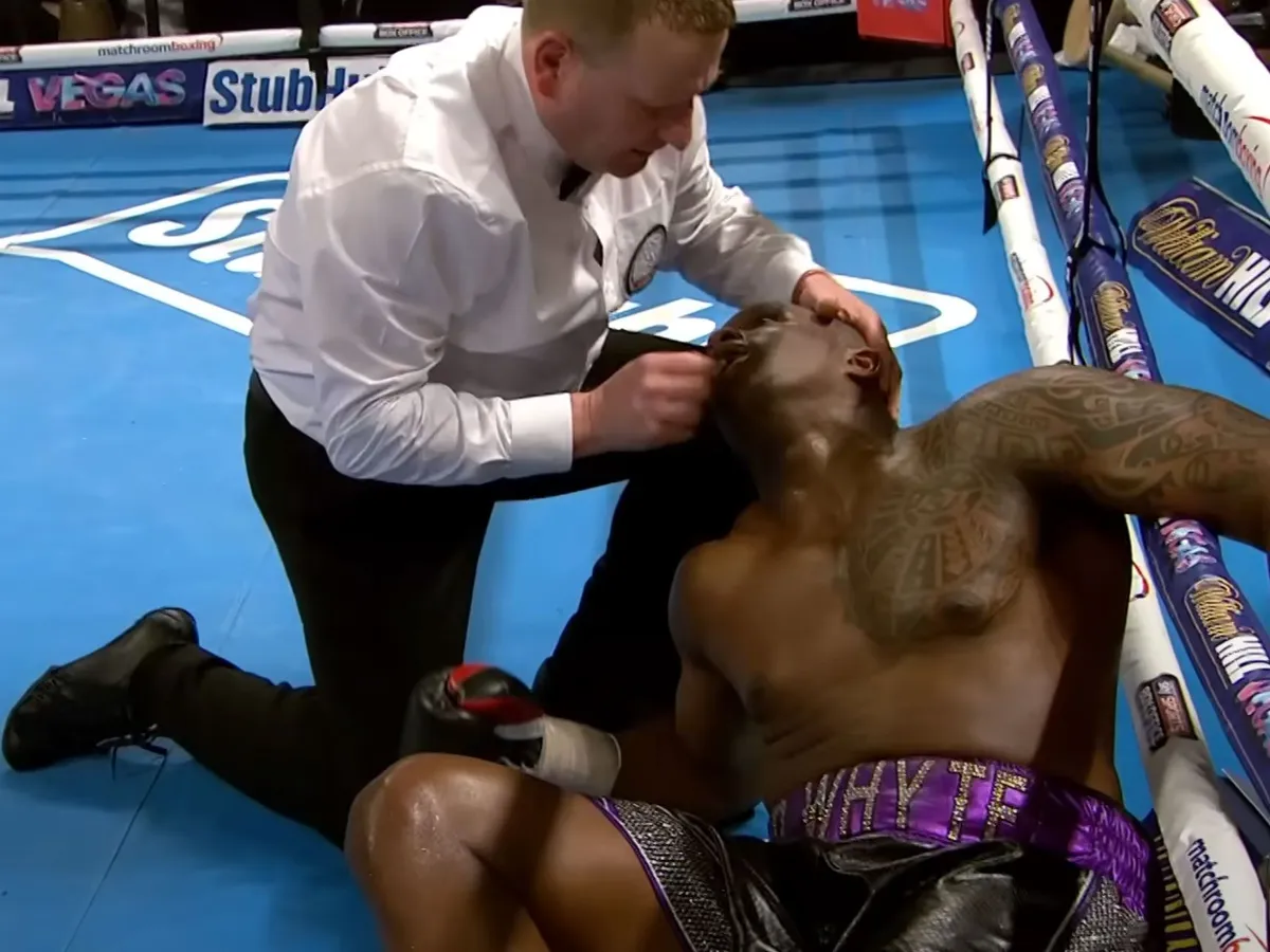 Topbokser komt dodelijke uppercut niet te boven: 'Carrière voorbij'
