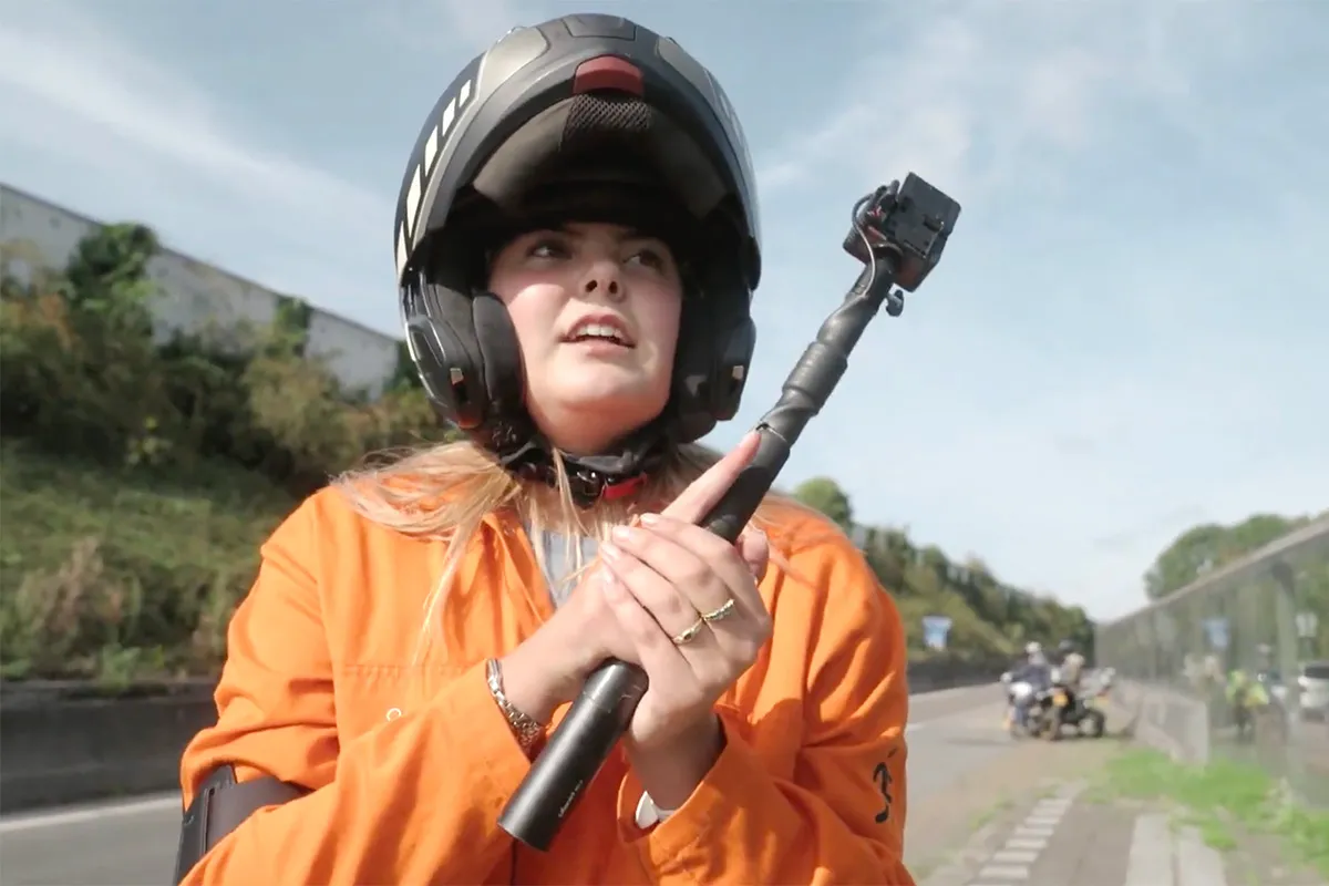 Eloise van Oranje-Nassau van Amsberg op de vlucht voor StukTV in Jachtseizoen 2021