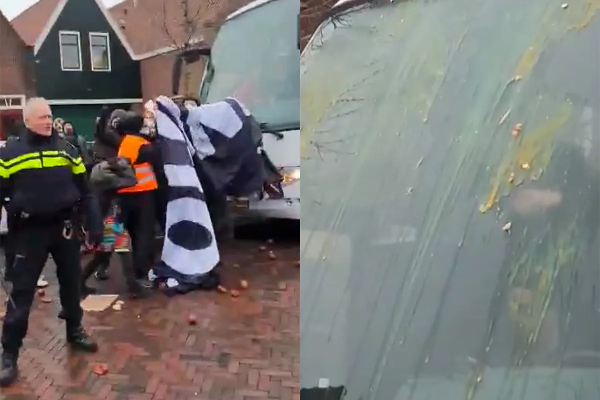 Ondertussen in Volendam: Actiegroep Kick Out Zwarte Piet bekogeld met oliebollen en eieren