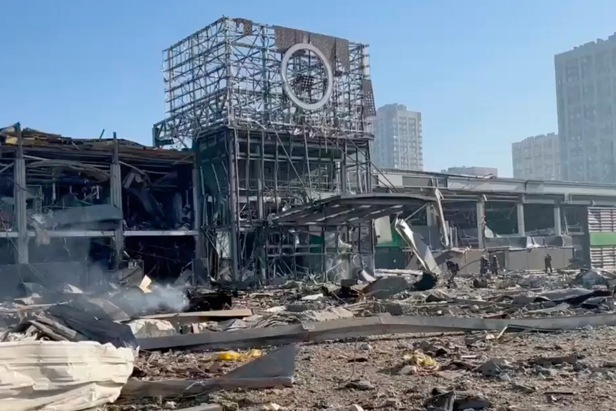 Aanval op winkelcentrum Retroville in Kiev