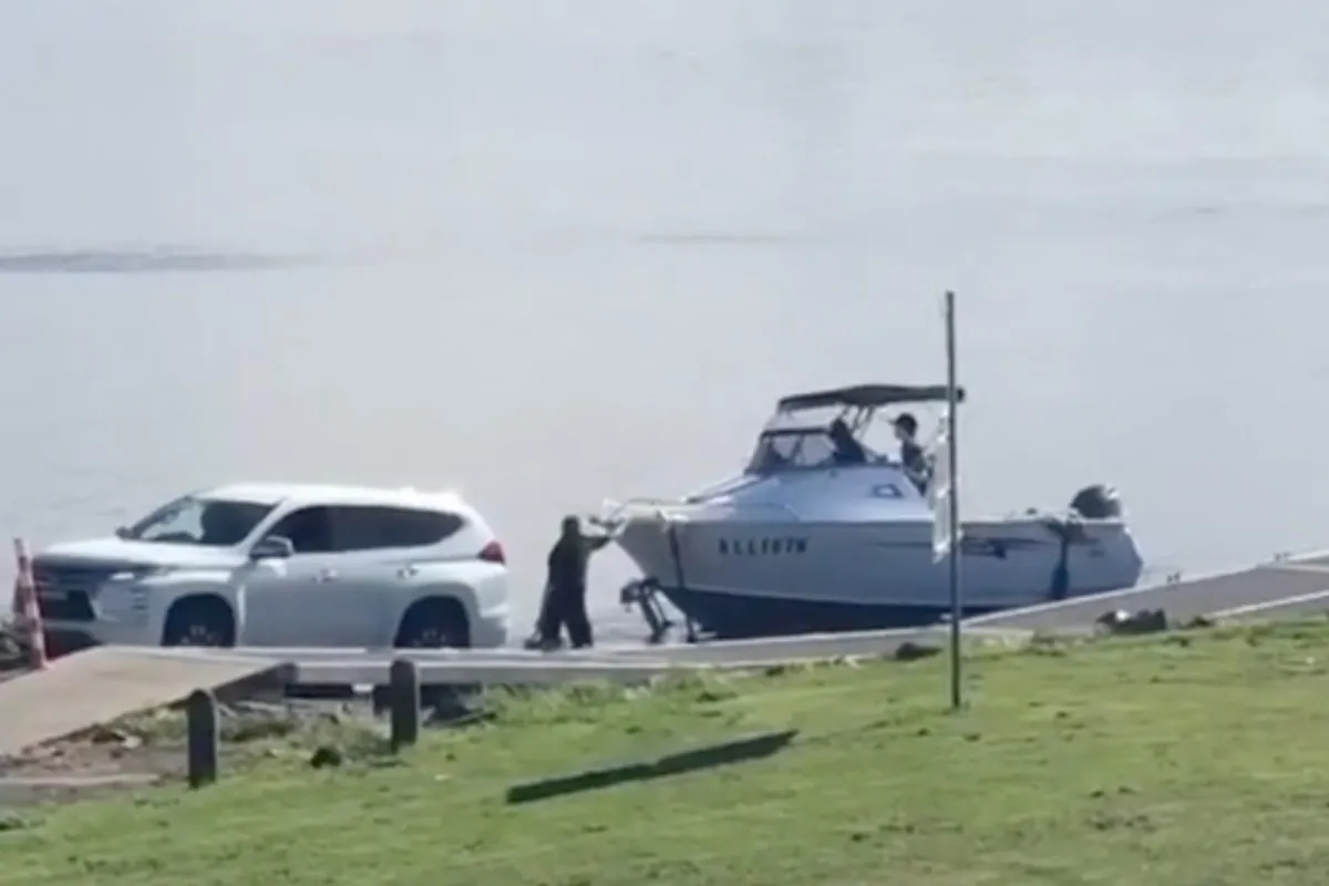 Boot niet geheel goed te water gelaten