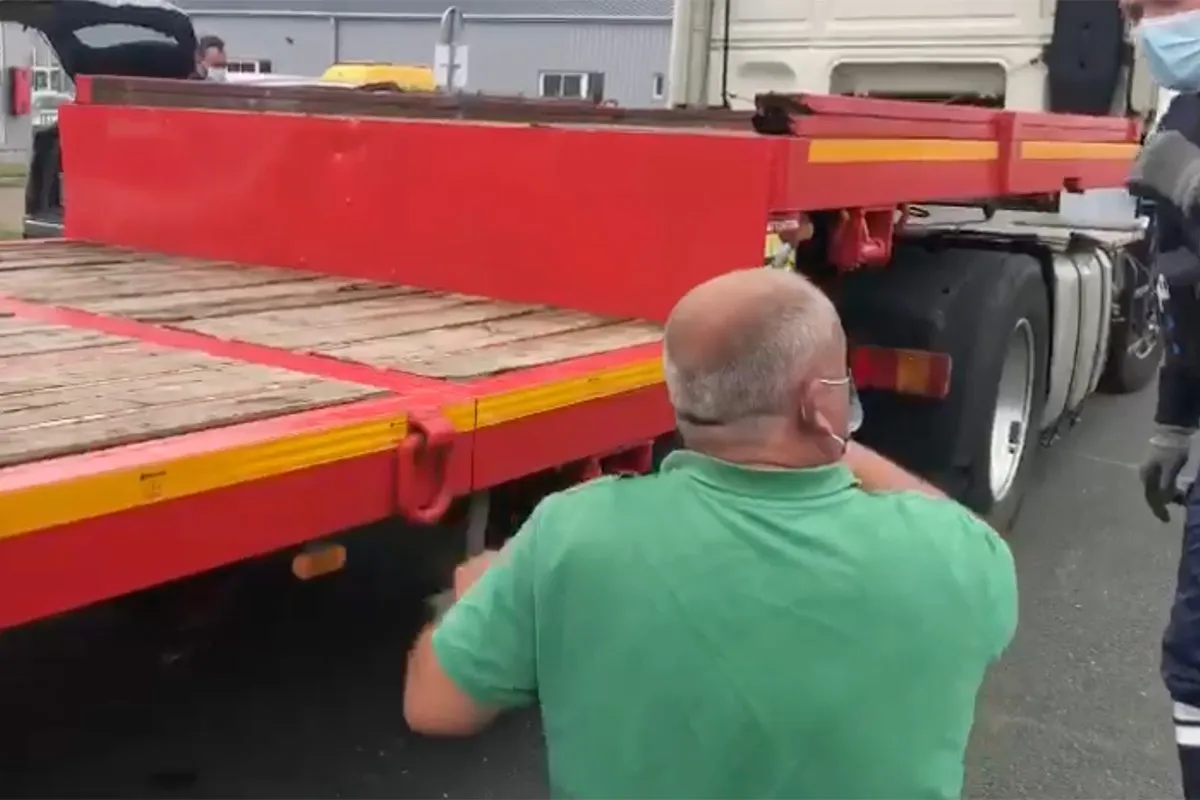 Chauffeur is gepakt en hij vervoerde inderdaad wat extra peperdure lading