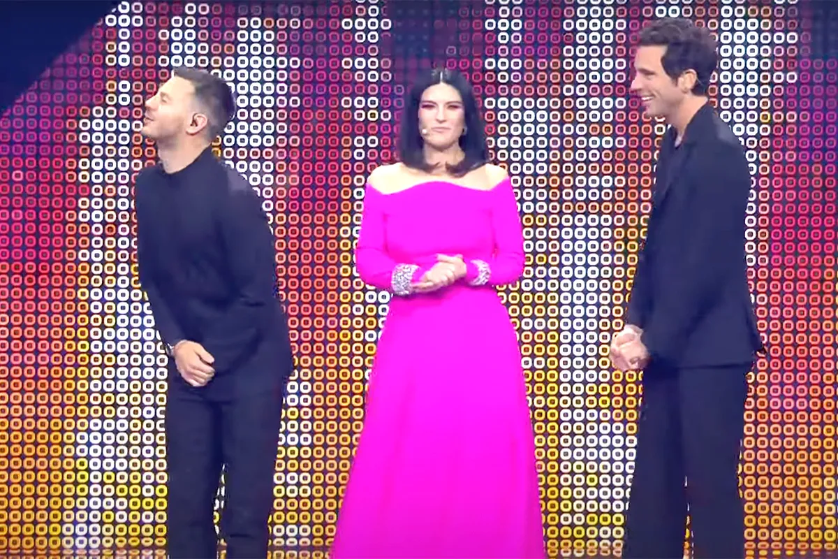 Laura Pausini presenteert het Songfestival en dat ziet er goed uit