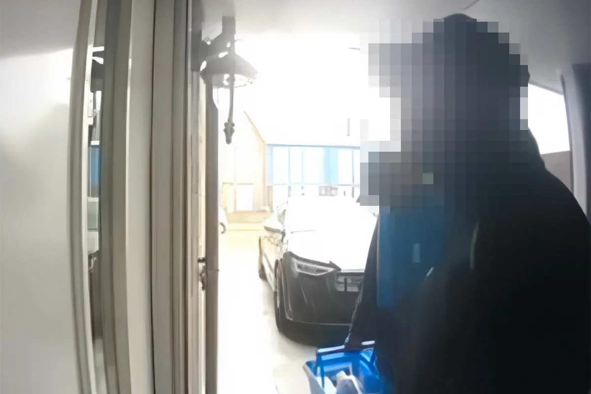 Beelden deurbel van brutale woningovervallers in Den Haag