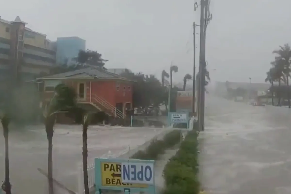 Time-lapse laat zien hoe orkaan Ian huis steelt in Florida