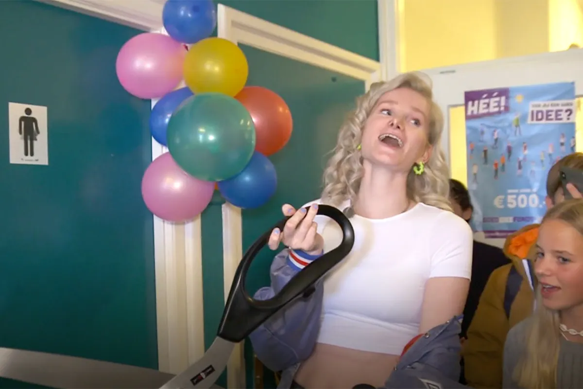 Jeugdjournaal item over school met gender-neutrale toiletten is toch wel bijzonder