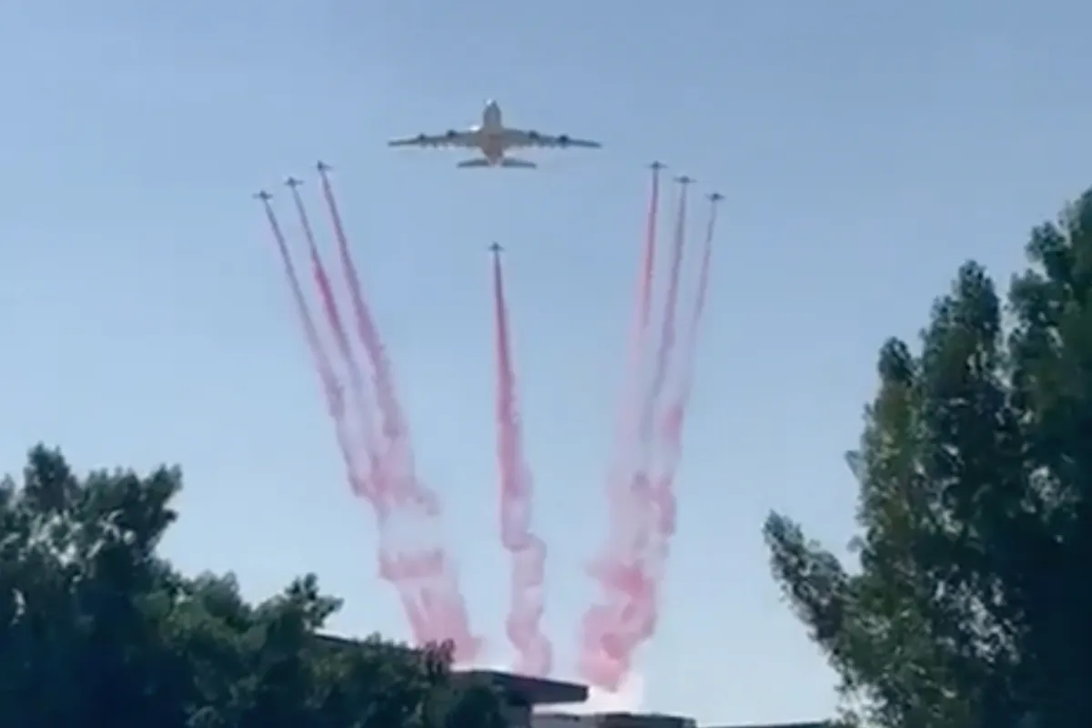 Nette A380 fly-over als opening voor golftoernooi in Dubai