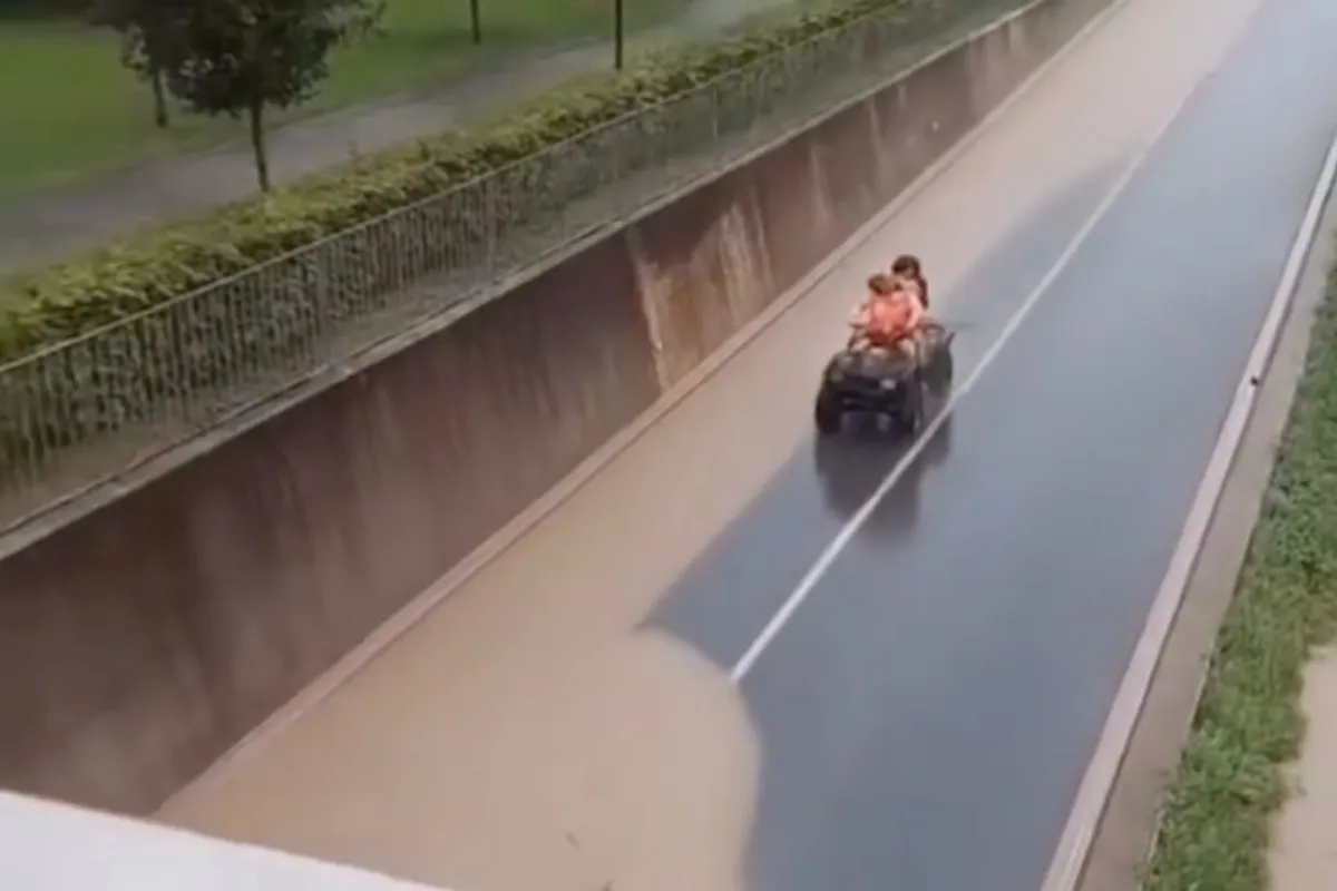 Quad duidelijk niet gemaakt om door het water mee te jakkeren