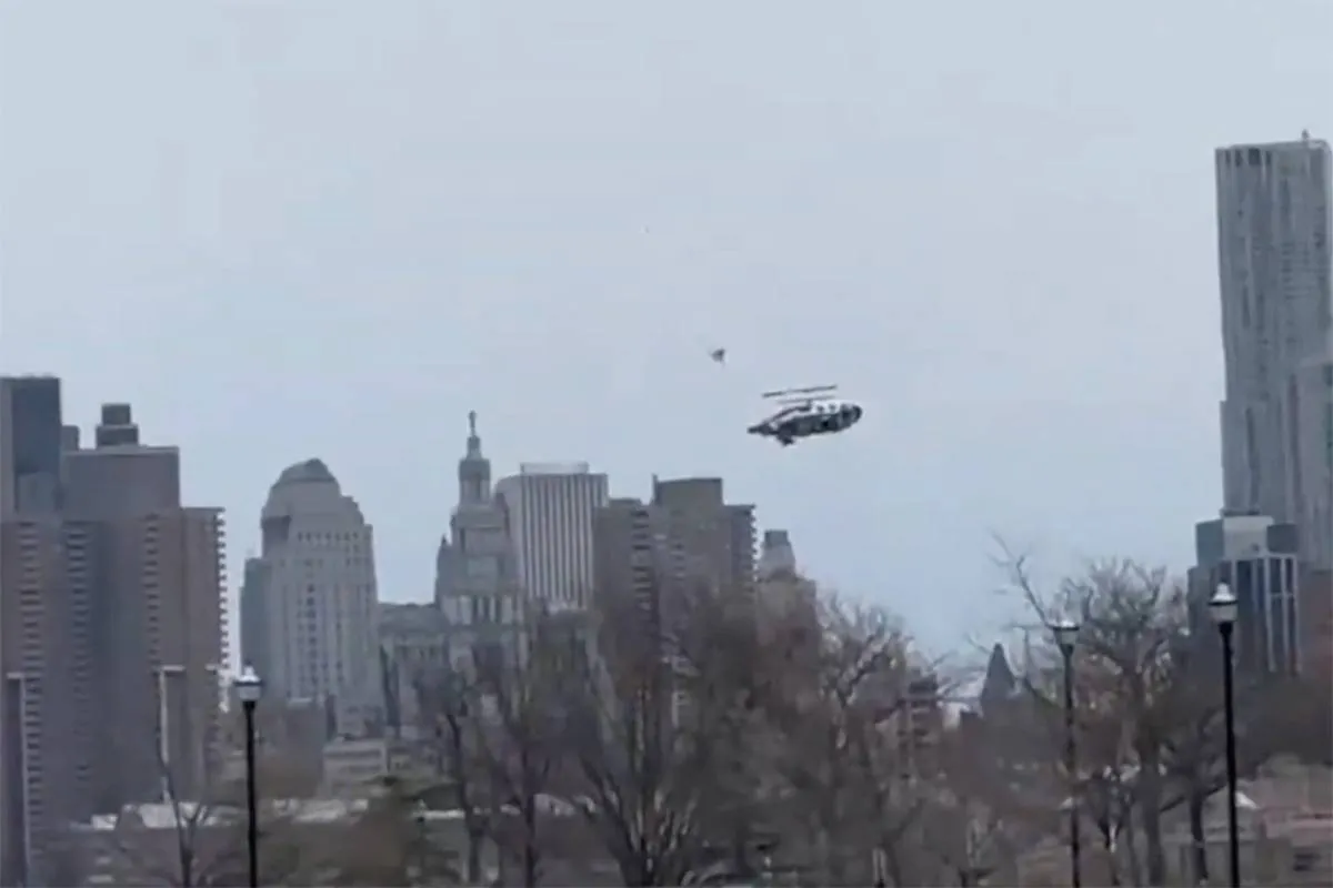 Helikopters vallen niet zomaar uit de lucht… behalve als dit gebeurt