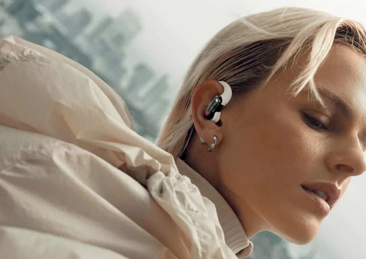 ear-open-by-nothing.jpg@webp