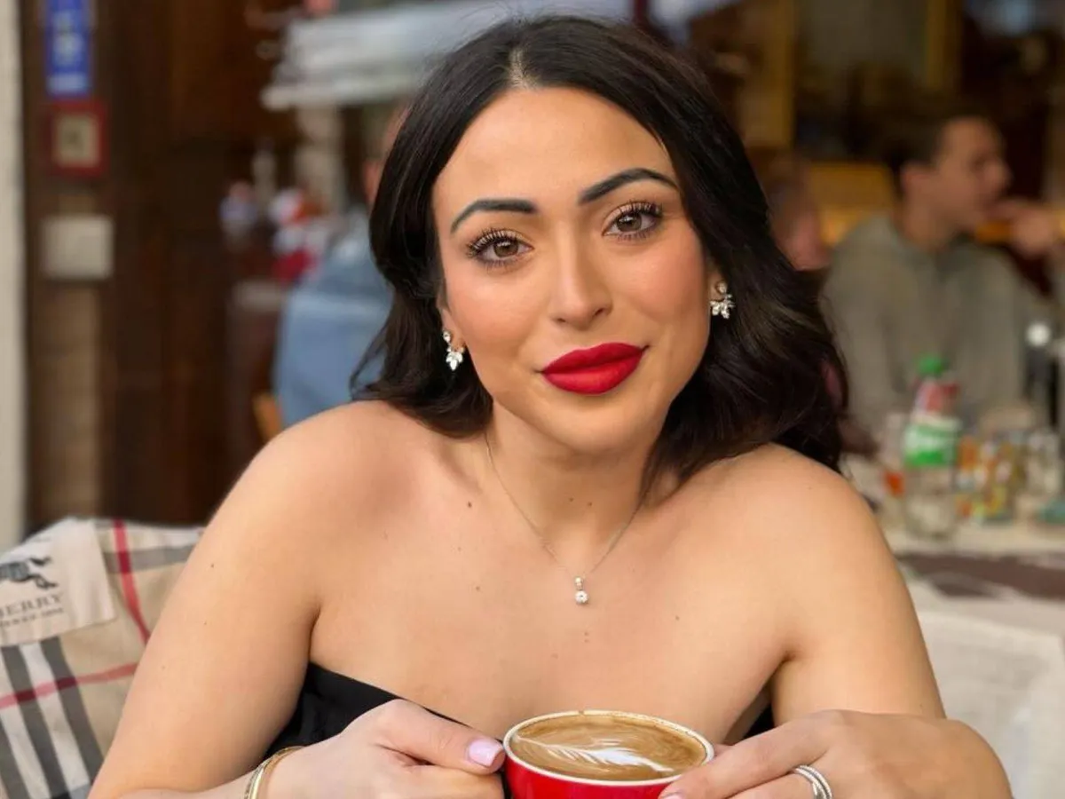Lale Gül gooit comments dicht op Instagram na buttplug-rel en hitsige Jan  Smit