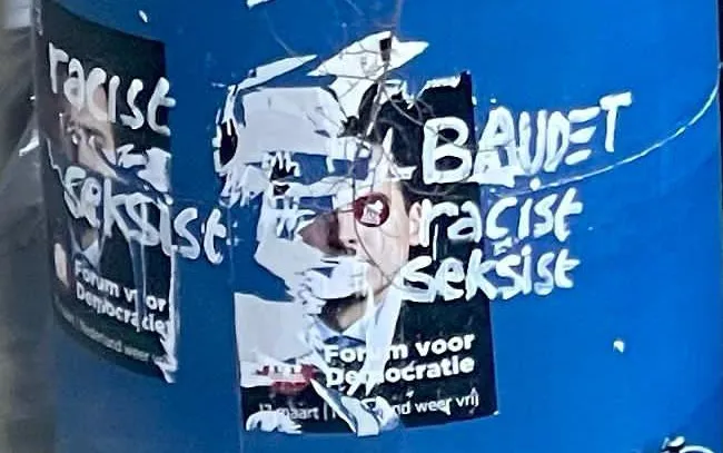 Schande! Omgeving huis Baudet wéér beklad: 'Baudet racist seksist!'