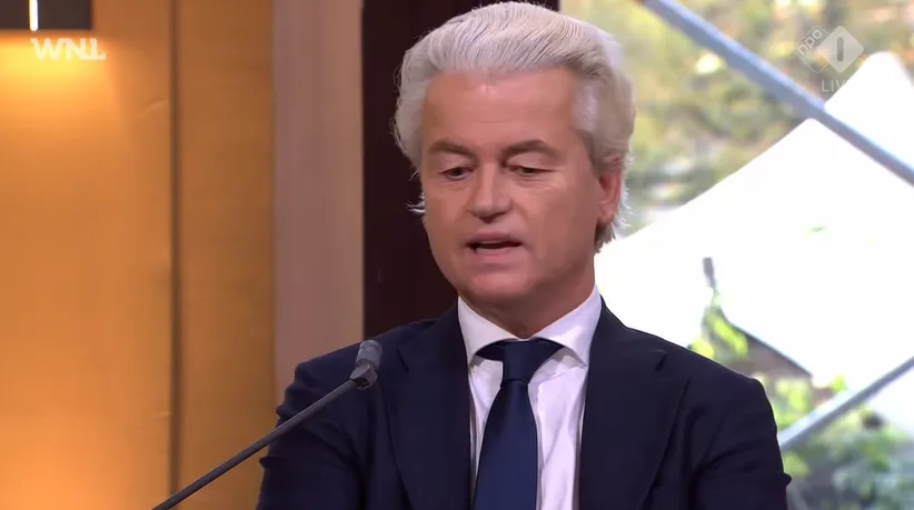 Geert Wilders reageert op woke-gekkigheid genderneutrale paspoort: 'What's next? Als je denkt een kameel te zijn een 'K' in je paspoort?'